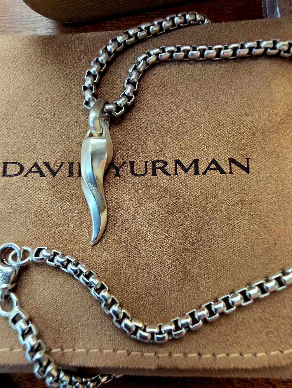 David Yurman Men’s Sterling Silver Box Chain Necklace with Yurman Amulet NIB